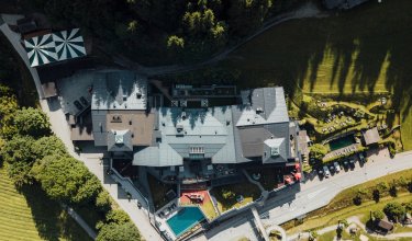 Waldhof Außenansicht Sommer