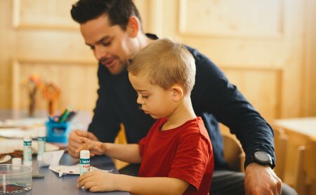Basteln in der Kinderbetreuung