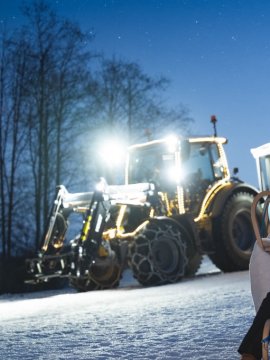 Tuffi Traktor im Winter